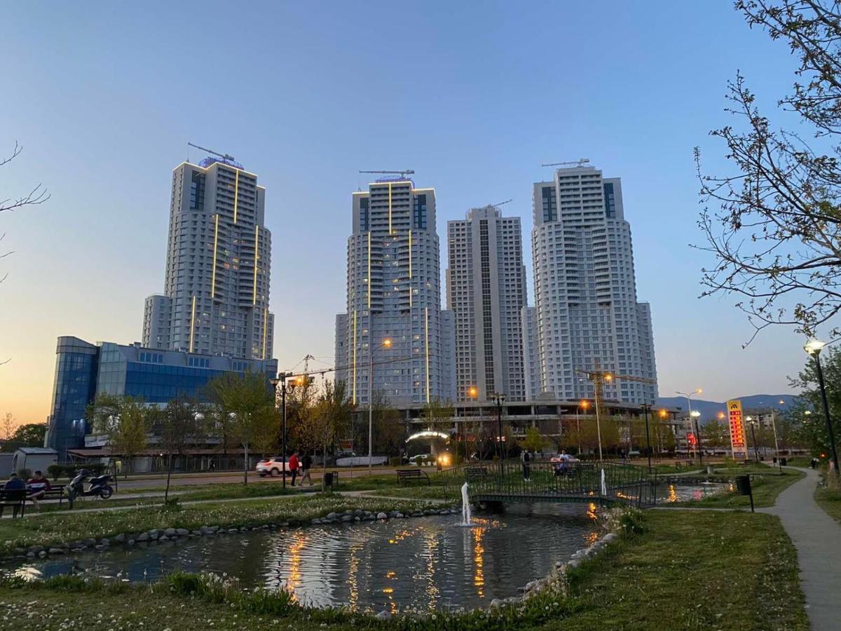 Merdz Spa & Fitness Sky Apartment Skopje Esterno foto