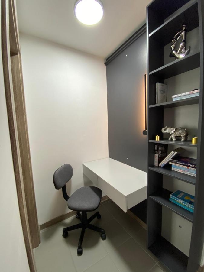 Merdz Spa & Fitness Sky Apartment Skopje Esterno foto